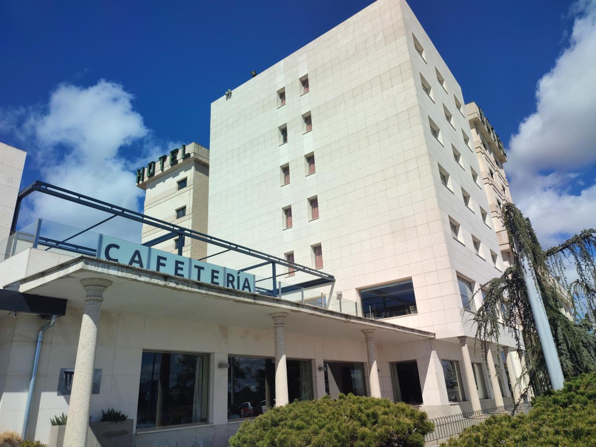 Hotel Sercotel Cuatro Postes Авіла Екстер'єр фото