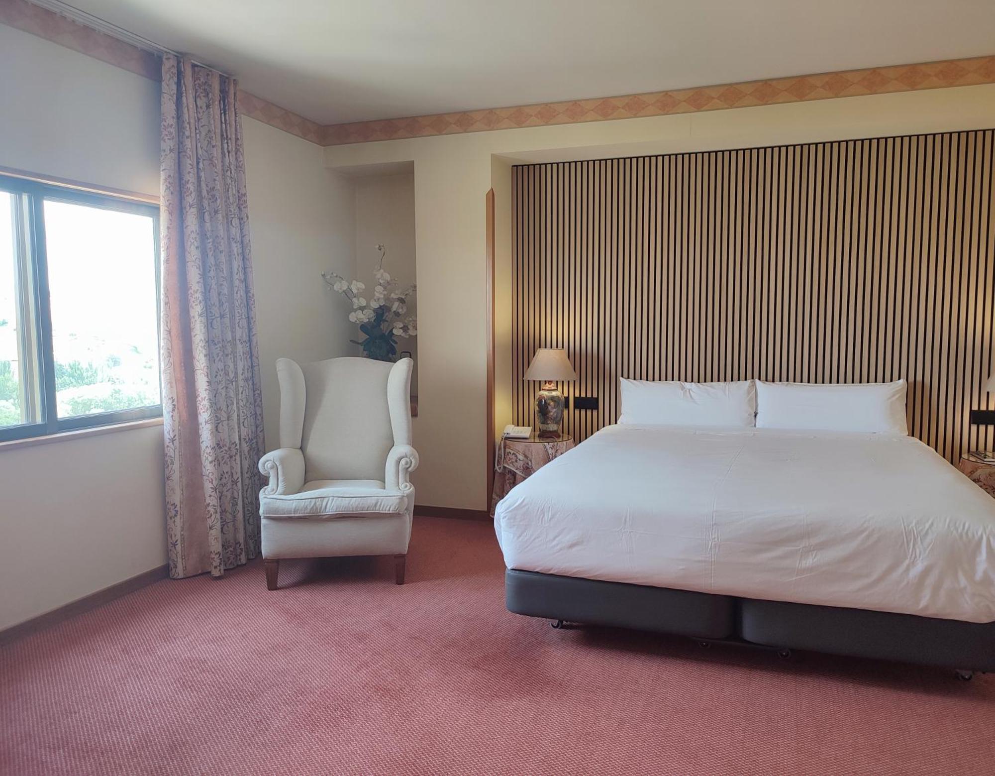Hotel Sercotel Cuatro Postes Авіла Екстер'єр фото