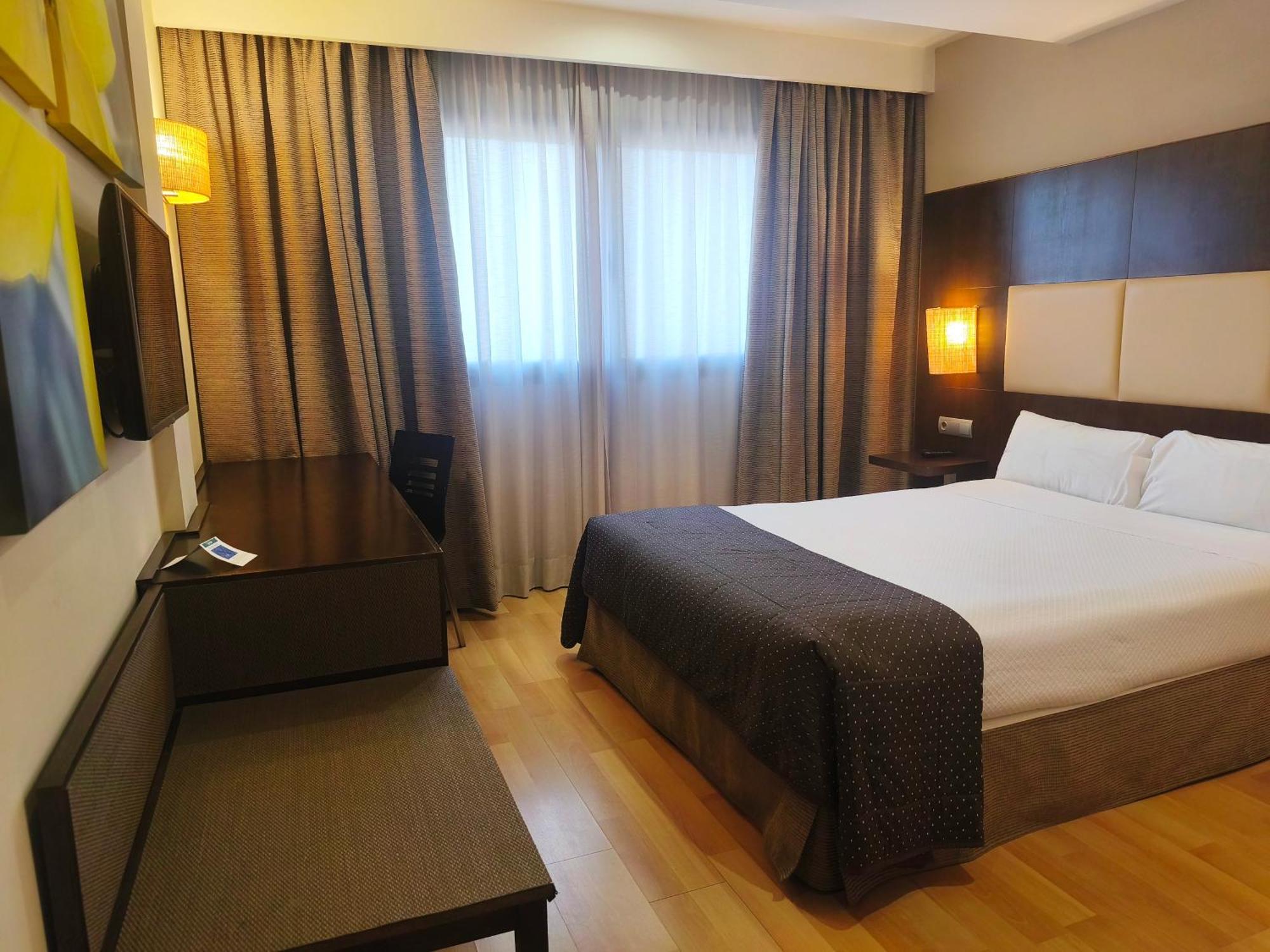 Hotel Sercotel Cuatro Postes Авіла Екстер'єр фото